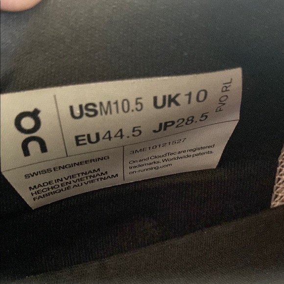 On Men’s Running Shoes Size 10.5 US - Picture 4 of 10